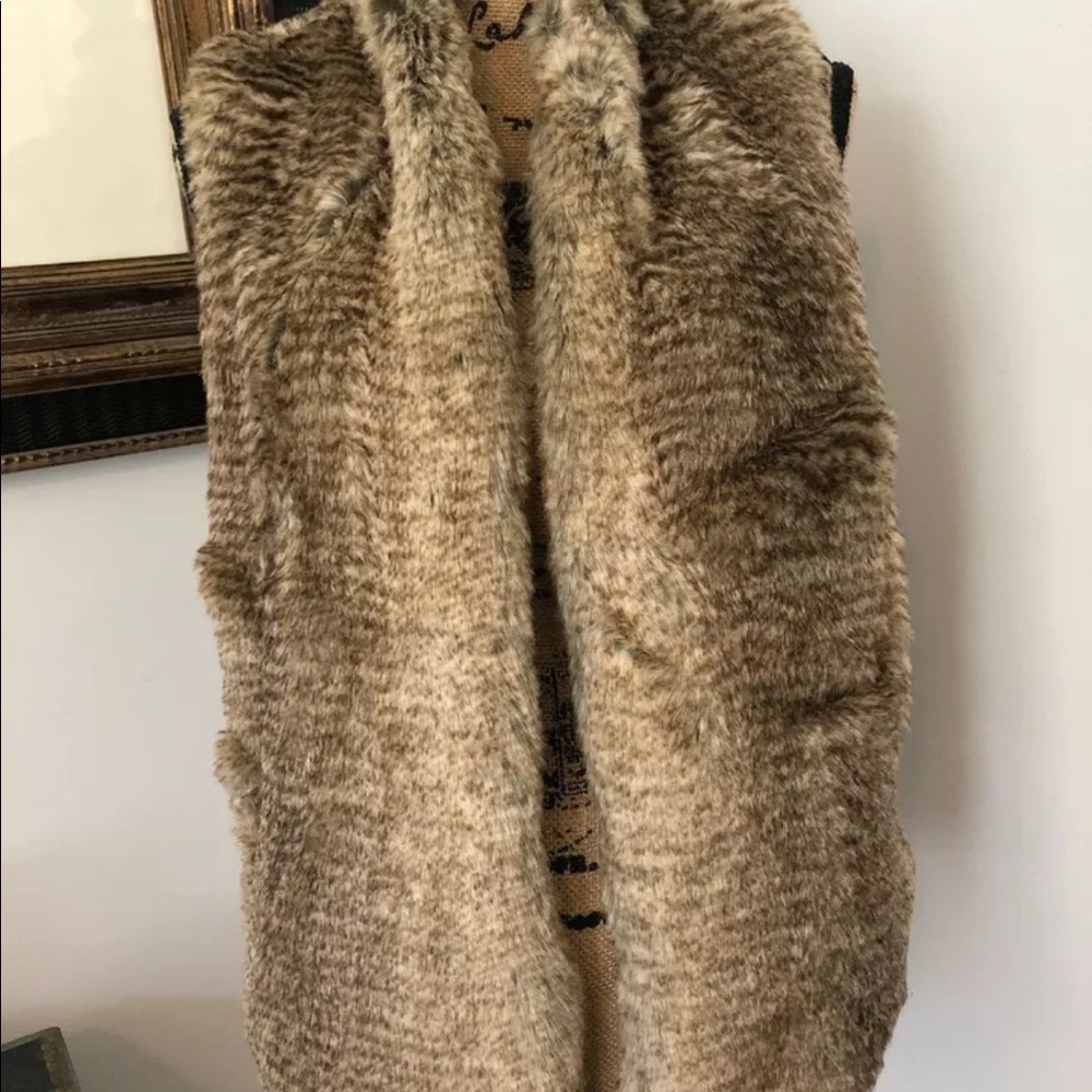 TART designer Kya fur vest brown XS 4 rare!